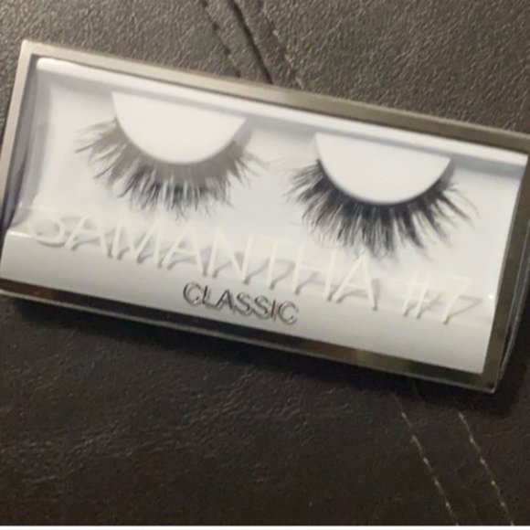 NEW | Bundle Huda Beauty Matte Red Liquid Lipstick & Lashes - Picture 4 of 4